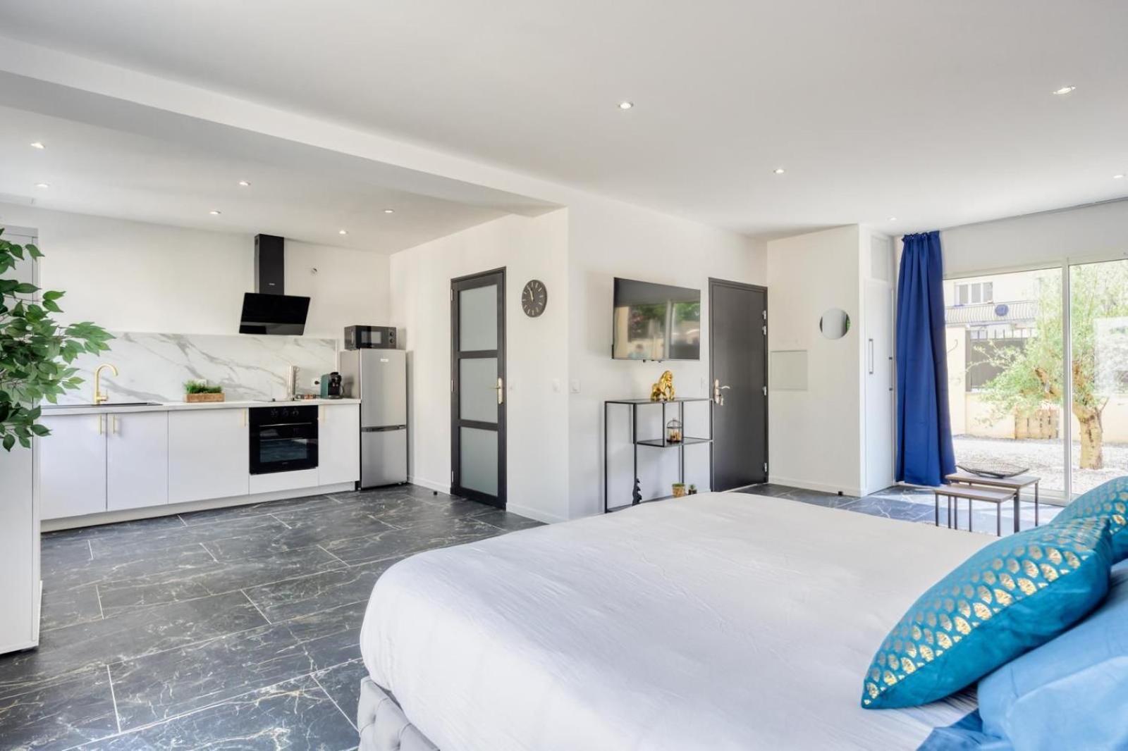 Studio 1 Coubron Экстерьер фото