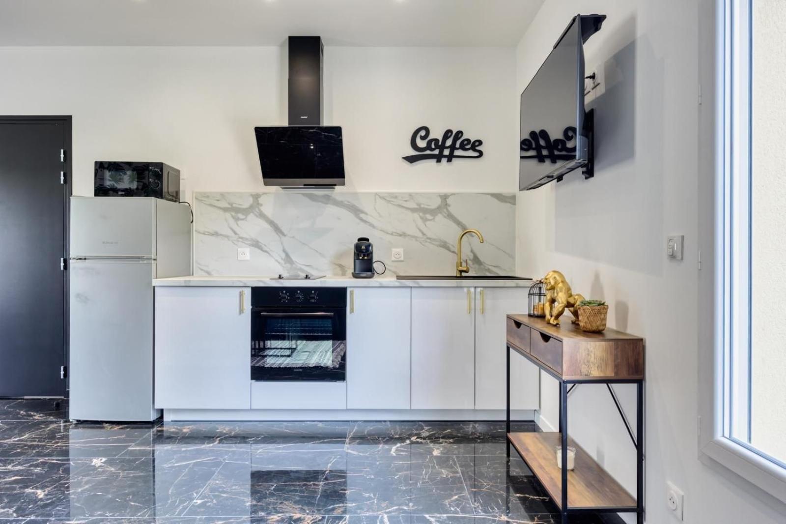 Studio 1 Coubron Экстерьер фото
